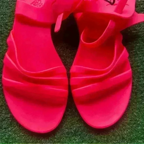 Ancient Greek Sandals - Picture 2 of 5